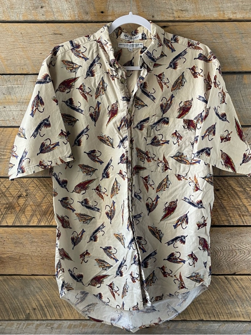 VTG Columbia Fishing Lures short sleeve AOP Button Up Shirt Mens Medium Novelty